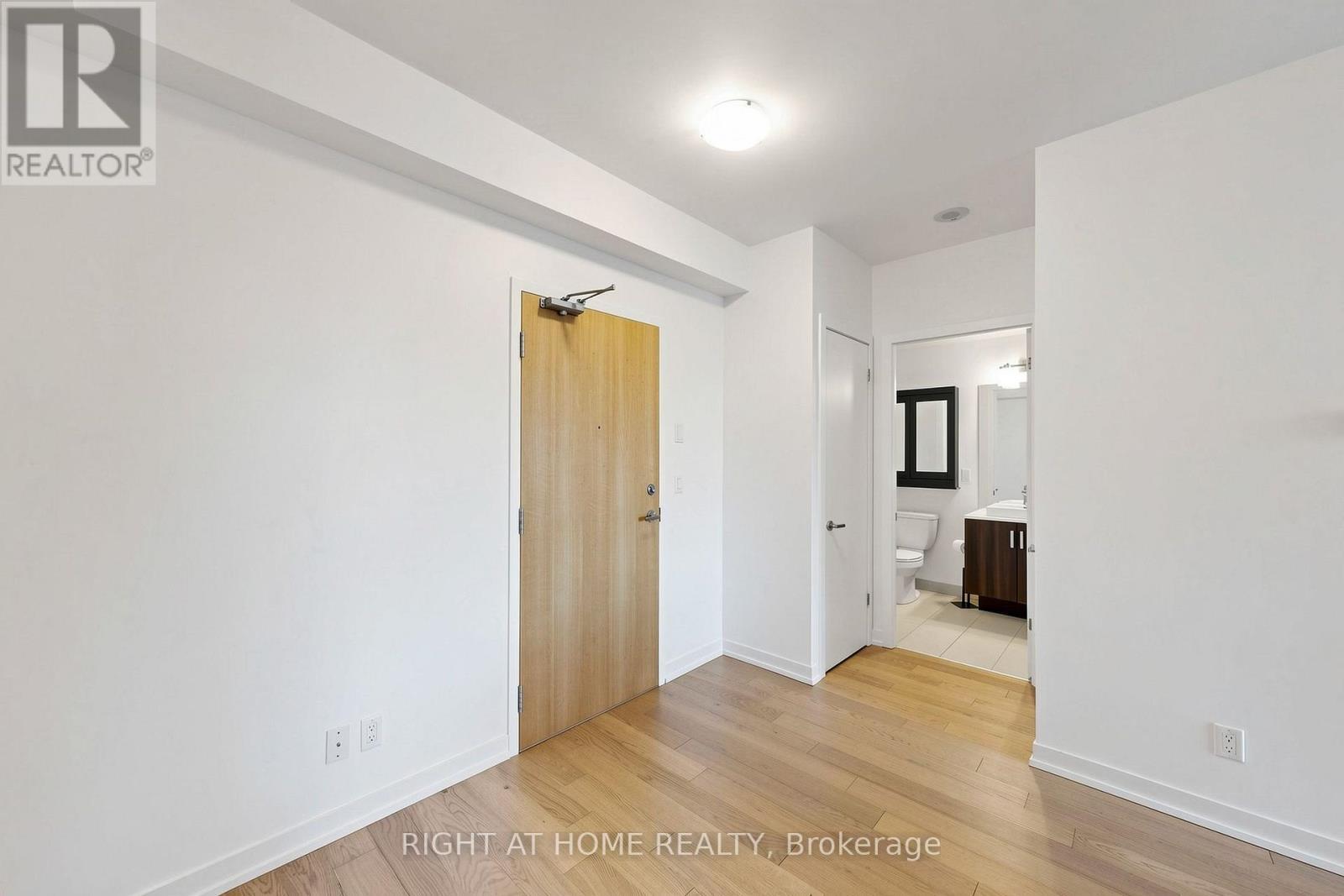 307 - 36 Howard Park Avenue, Toronto, ON