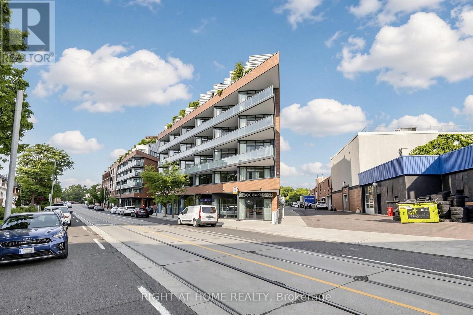 307 - 36 Howard Park Avenue, Toronto, ON
