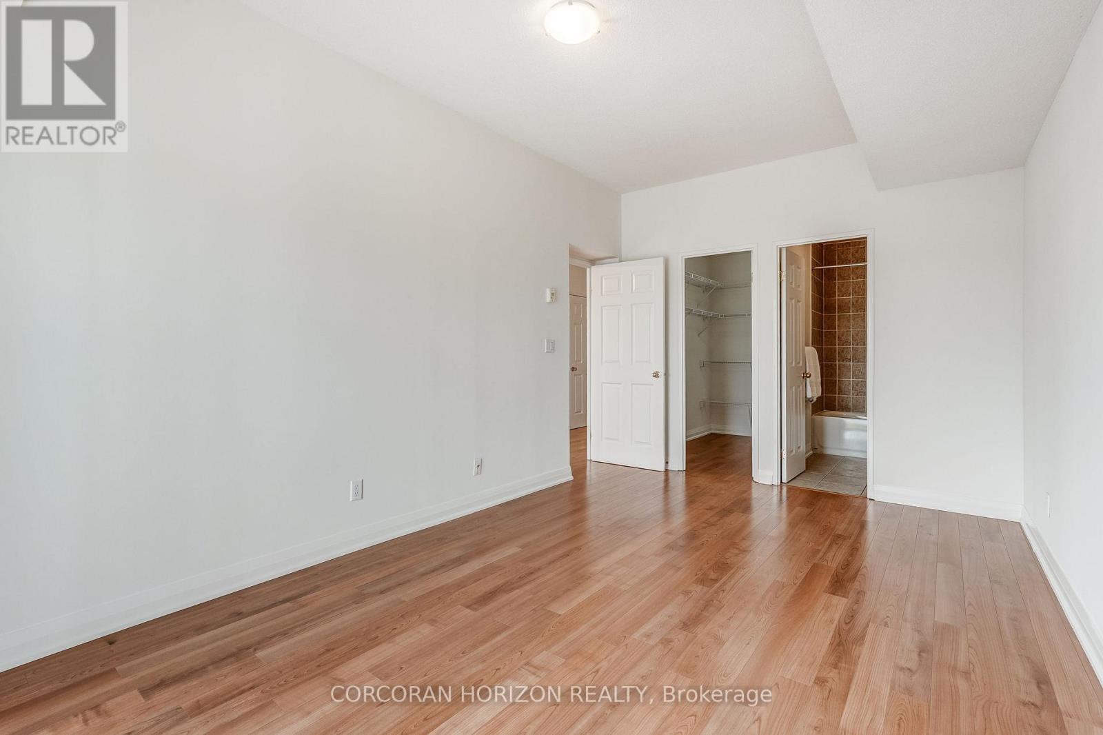 Ph3 - 35 Hunt Avenue, Richmond Hill, ON