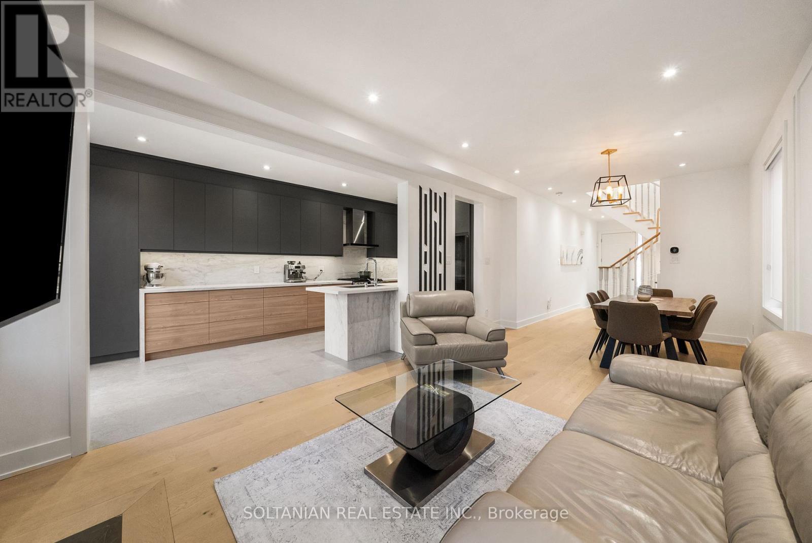 163 Wildberry Crescent, Vaughan, ON