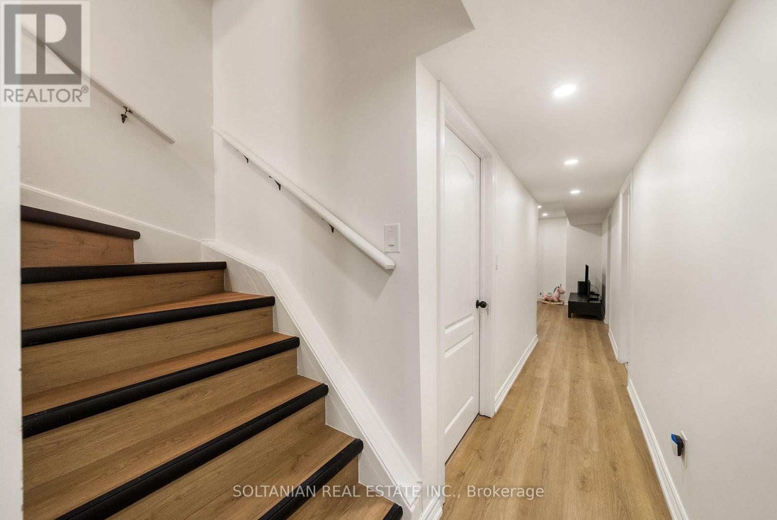163 Wildberry Crescent, Vaughan, ON