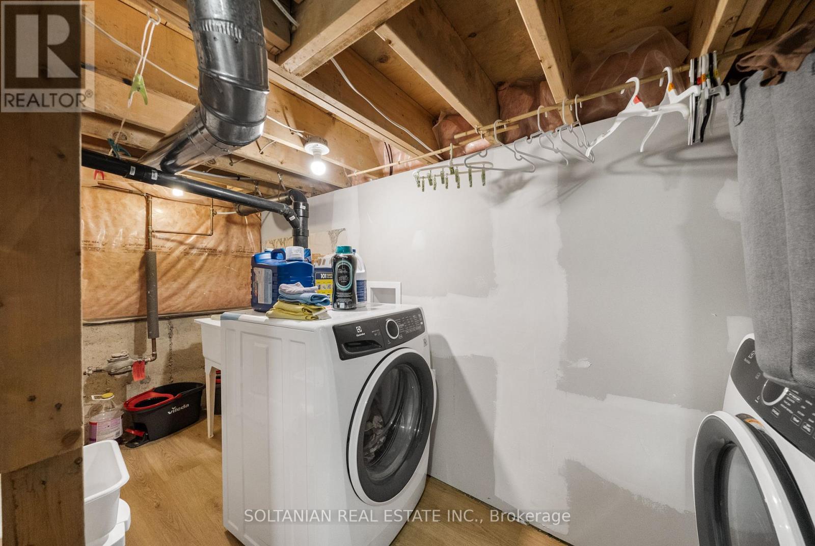 163 Wildberry Crescent, Vaughan, ON
