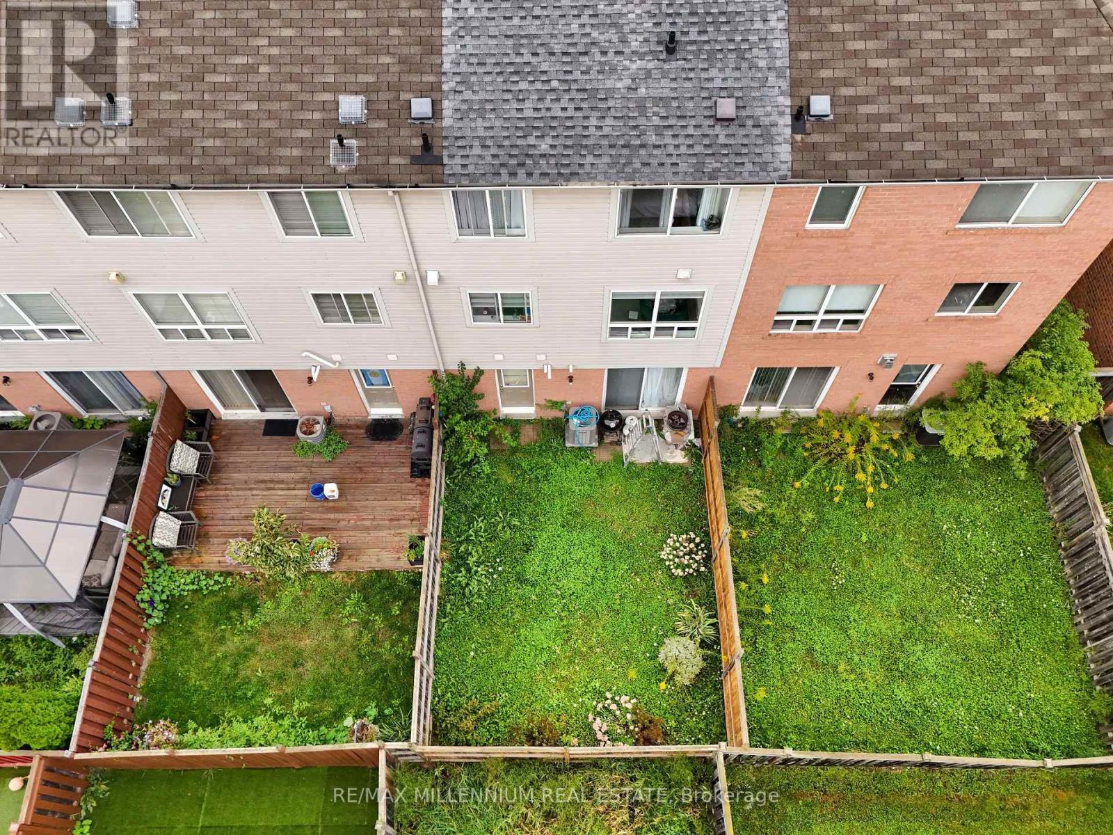 39 Decker Hollow Circle, Brampton, ON