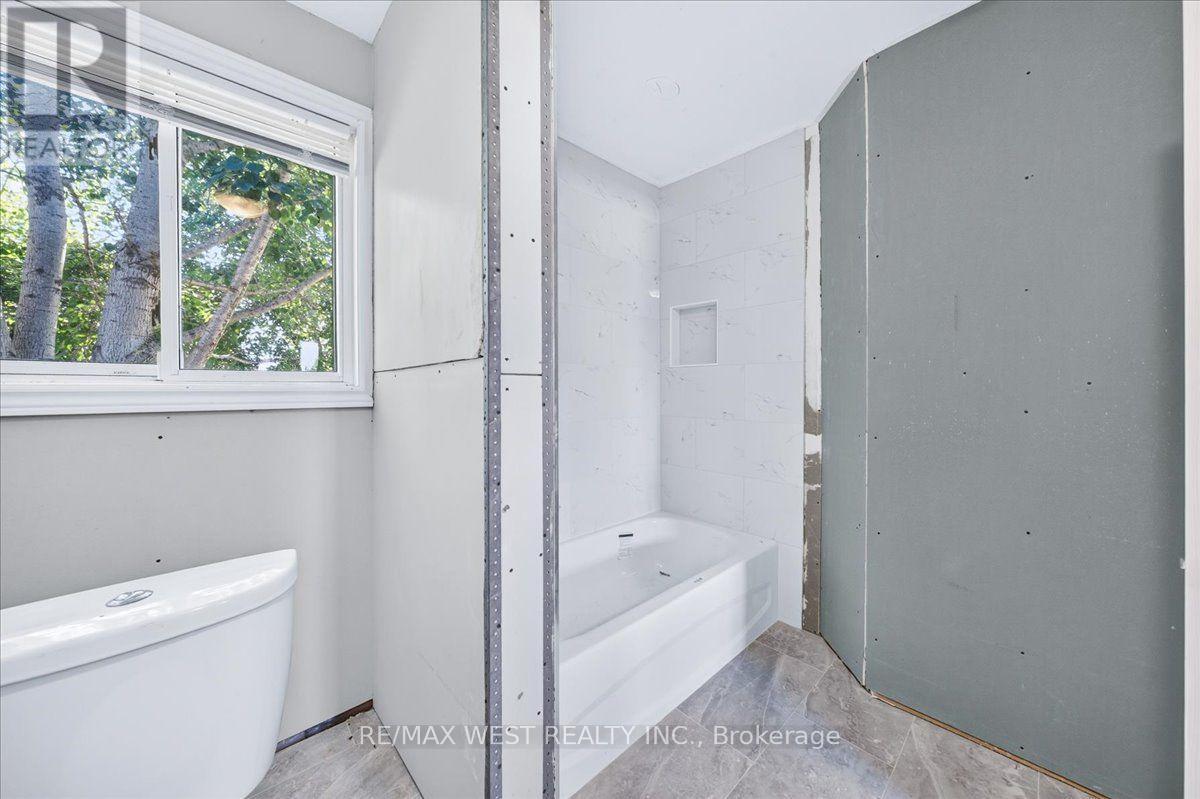 17 Heather Street, Caledon, ON