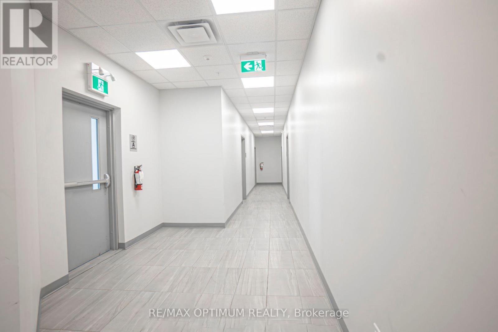 201 - 268 Derry Road W, Mississauga, ON