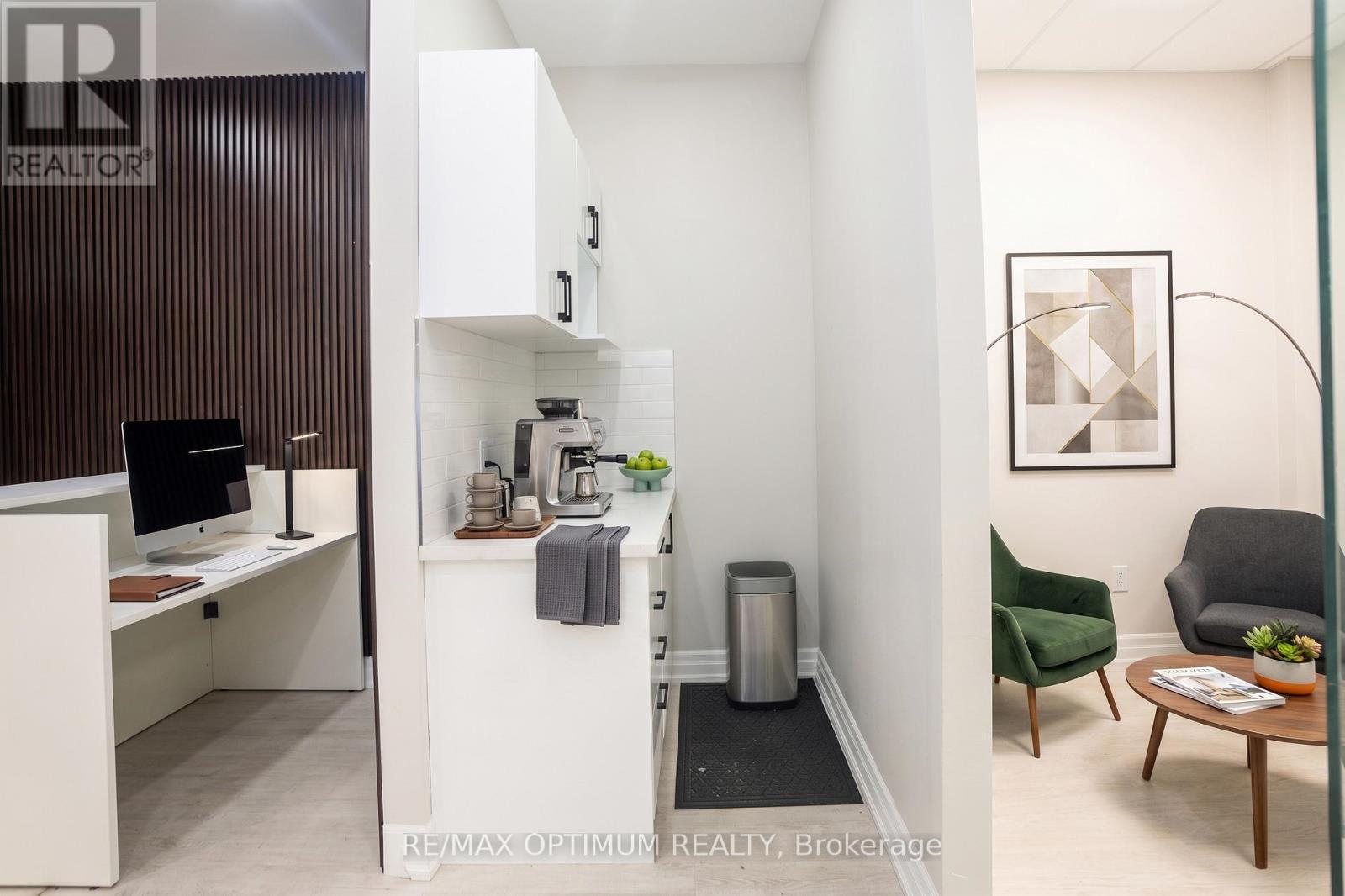 201 - 268 Derry Road W, Mississauga, ON