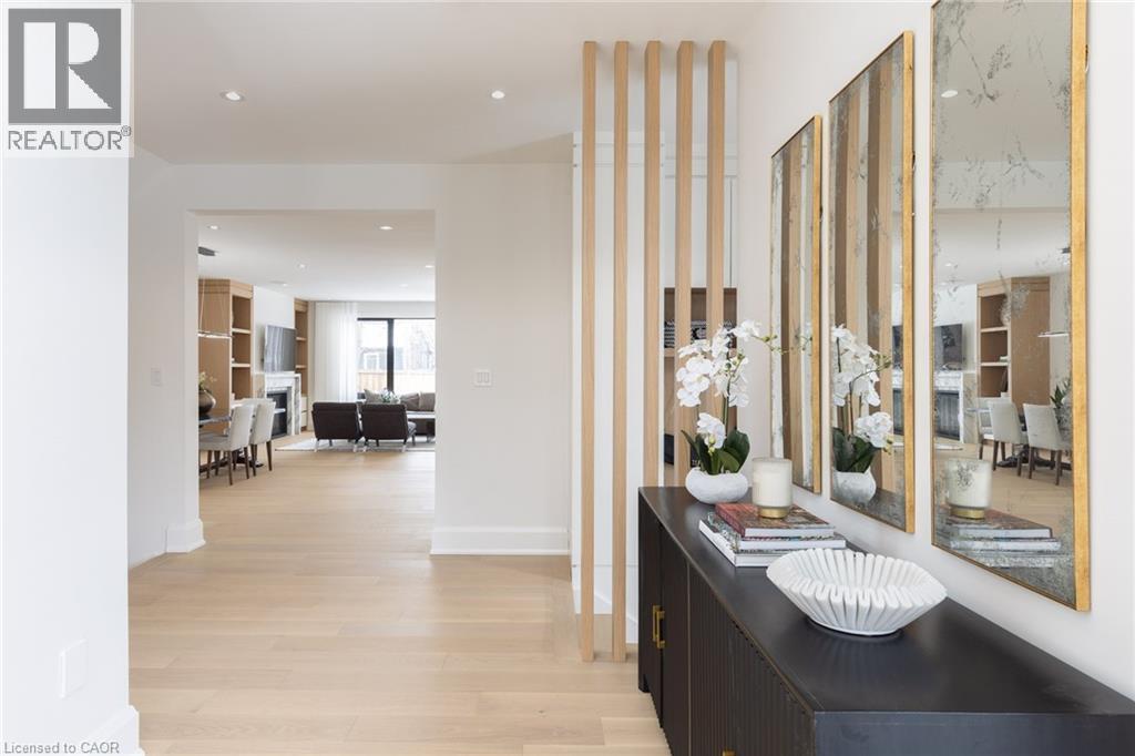 540 Patricia Drive, Oakville, ON