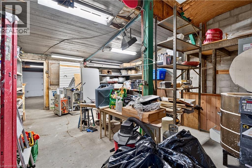 689 E Barton Street E, Hamilton, ON