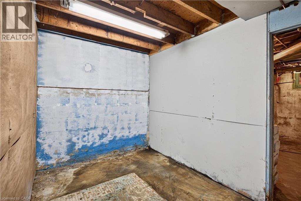 Additional content - 689 E Barton Street E, Hamilton, ON