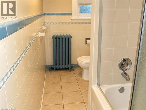 689 Barton Street E, Hamilton, ON 