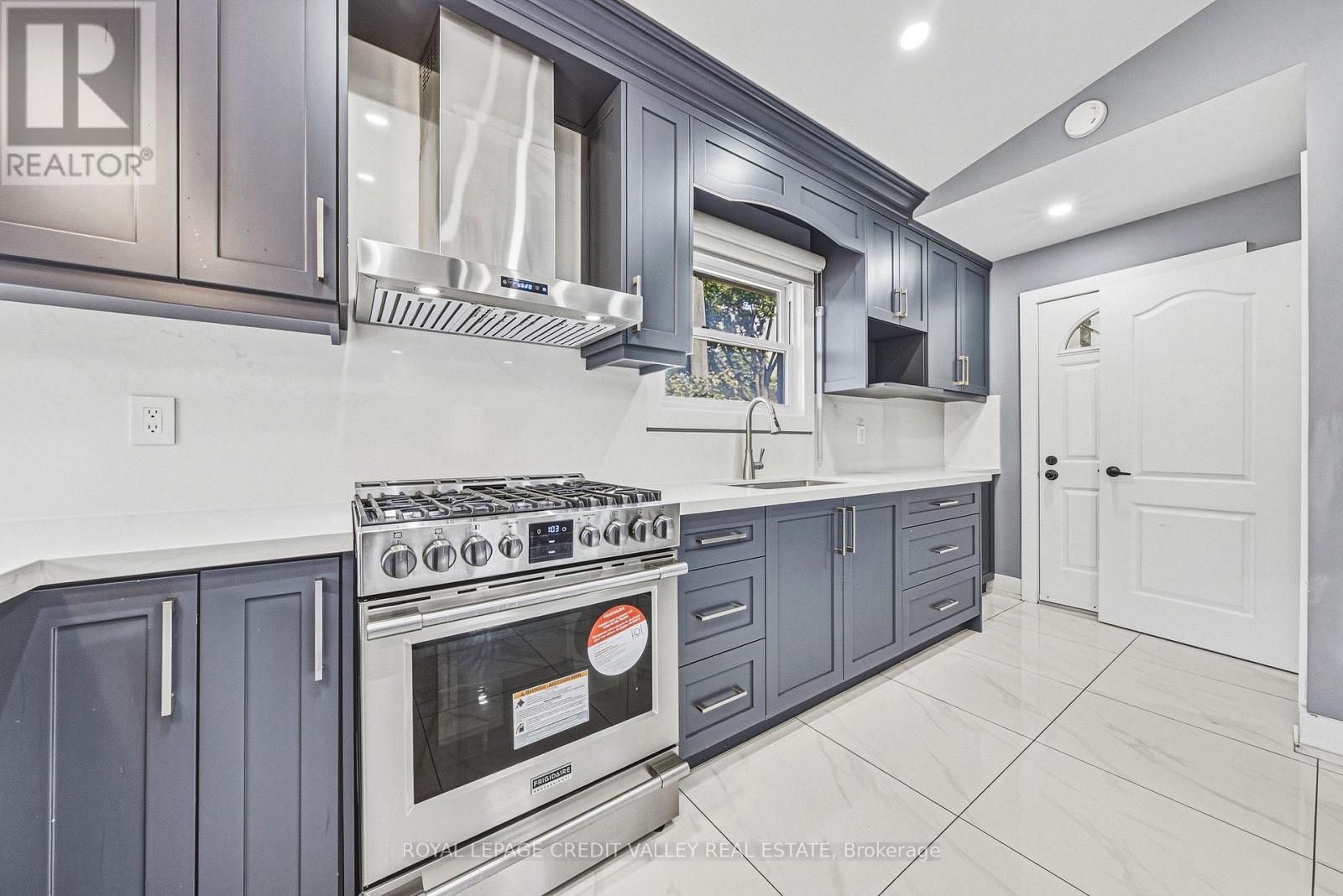 12 Stevenson Avenue, London East, ON