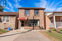 111 WEST AVENUE N  Hamilton (Beasley), ON L8L 5C4