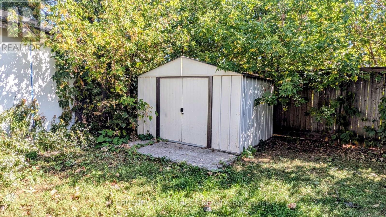160 Glendale Avenue N, Hamilton, ON