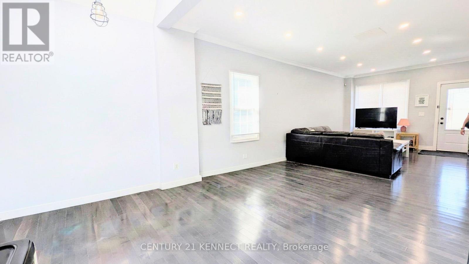 160 Glendale Avenue N, Hamilton, ON