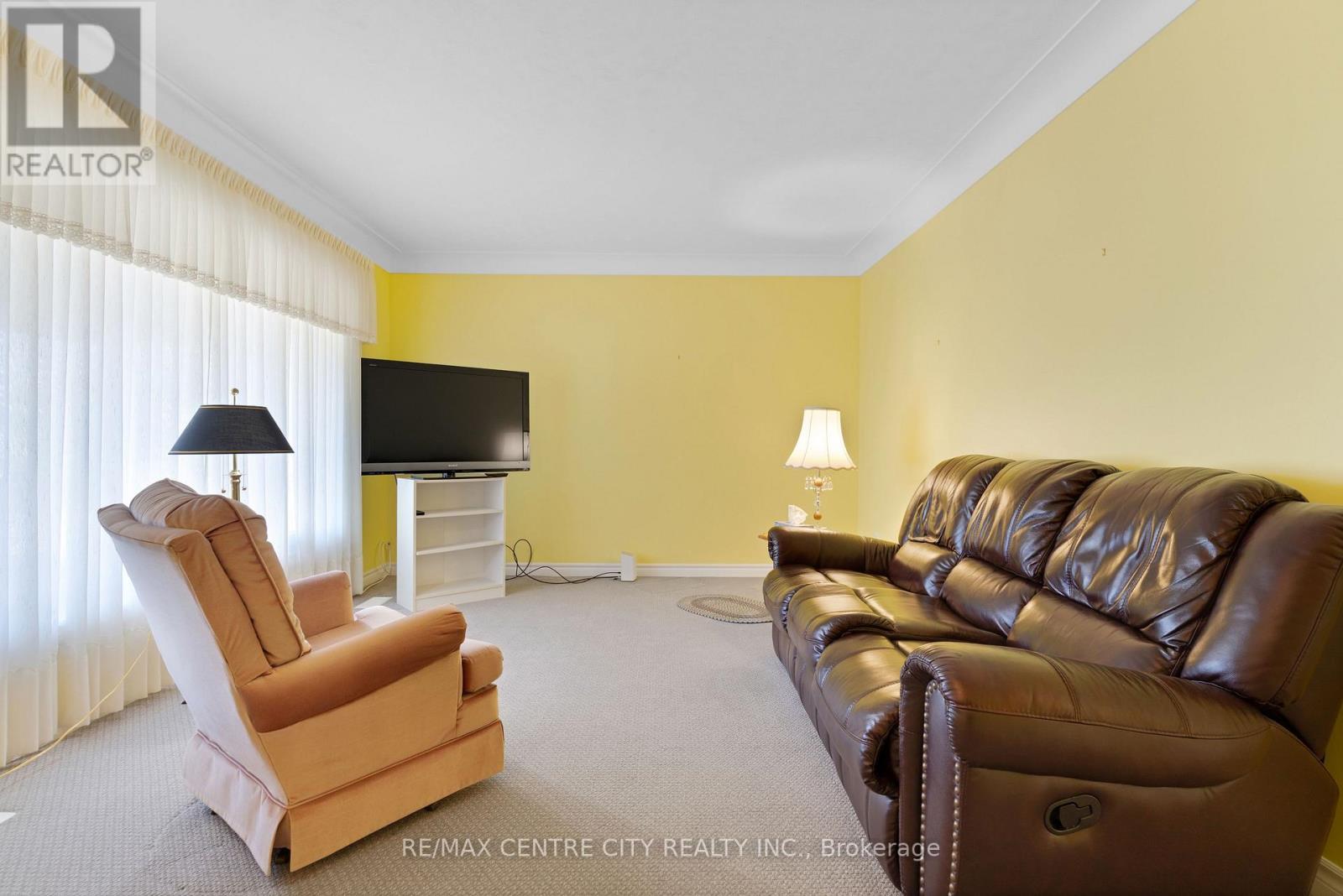 297 Wilson Avenue, Kitchener, ON