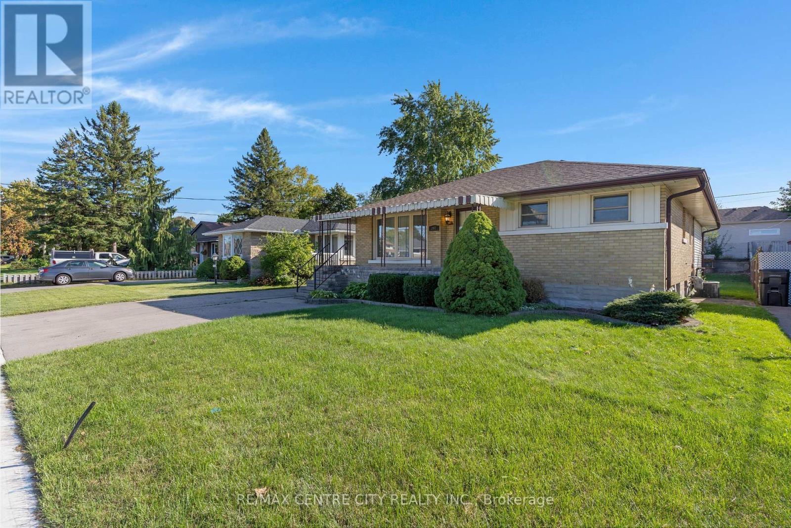 297 Wilson Avenue, Kitchener, ON