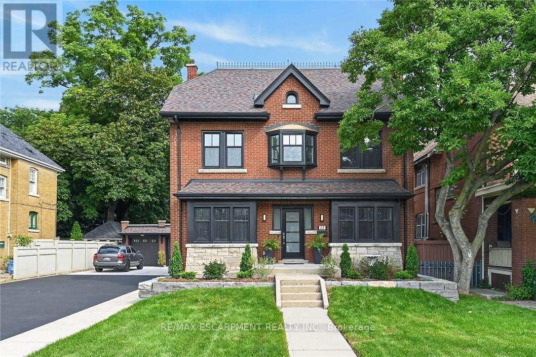 209 Delaware Avenue, Hamilton, ON