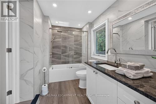 209 Delaware Avenue, Hamilton, ON 