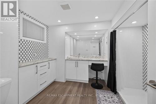209 Delaware Avenue, Hamilton, ON 