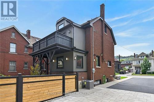 209 Delaware Avenue, Hamilton, ON 