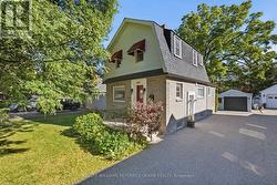 569 MASSON STREET Oshawa, ON L1G 5A2
