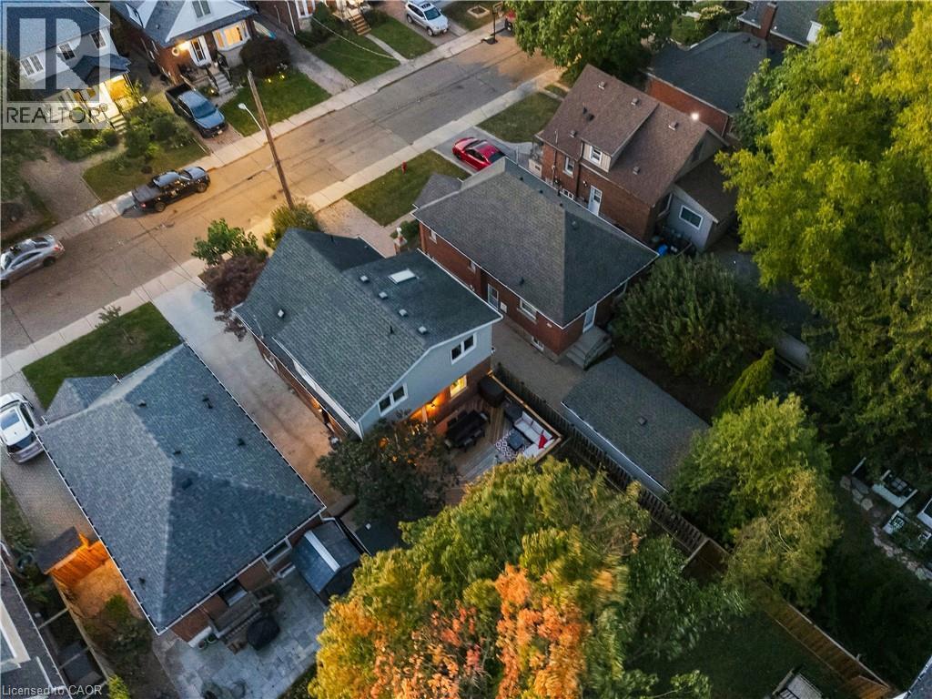 Twilight photo - 58 Uplands Avenue, Hamilton, ON