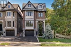 47 HALL STREET Richmond Hill, ON L4C 4N7