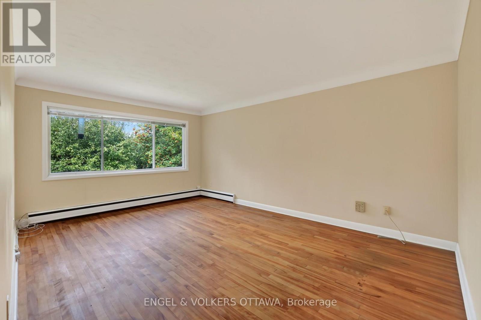 Family Room - 1228 Henry Farm Drive, Ottawa, ON