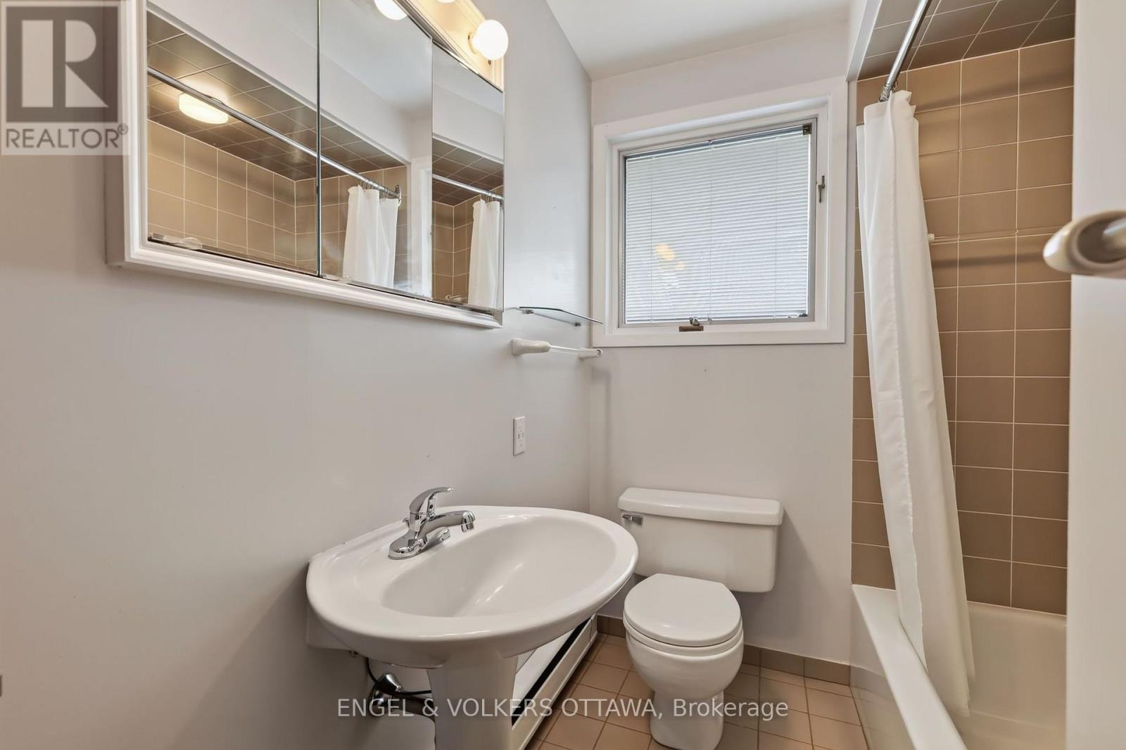 1228 Henry Farm Drive, Ottawa, ON