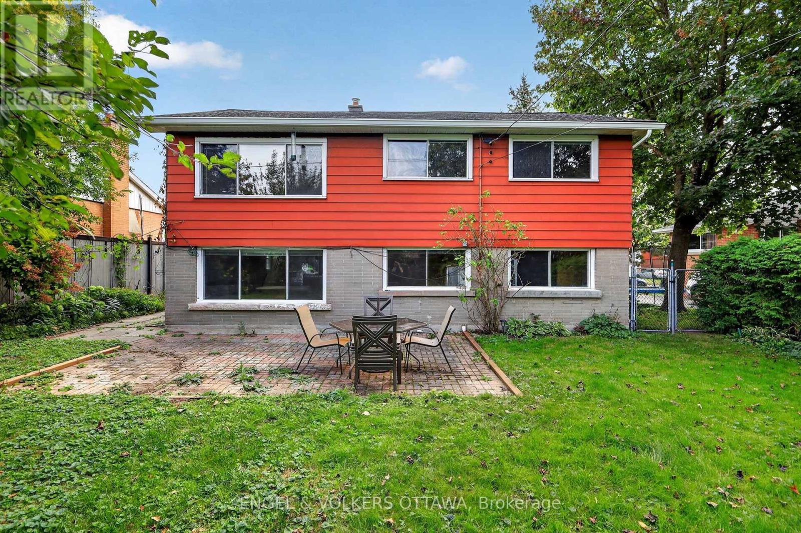 Extra Deep lot - 1228 Henry Farm Drive, Ottawa, ON