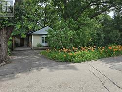 429 ROUGE HILLS DRIVE Toronto, ON M1C 2Z6