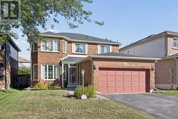 894 GRANDVIEW STREET N Oshawa (Pinecrest), ON L1K 2E3