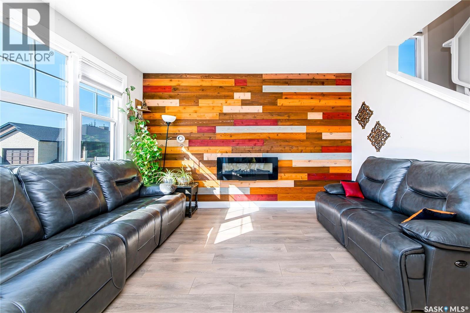 402 Meadows Boulevard, Saskatoon, SK