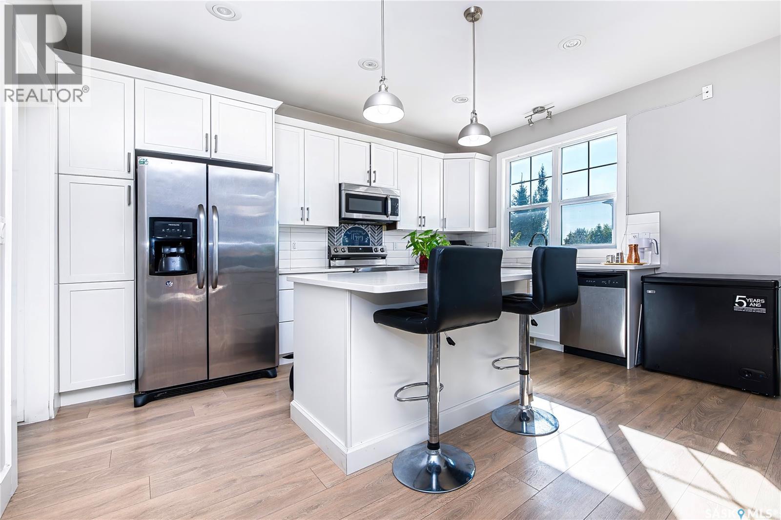 402 Meadows Boulevard, Saskatoon, SK