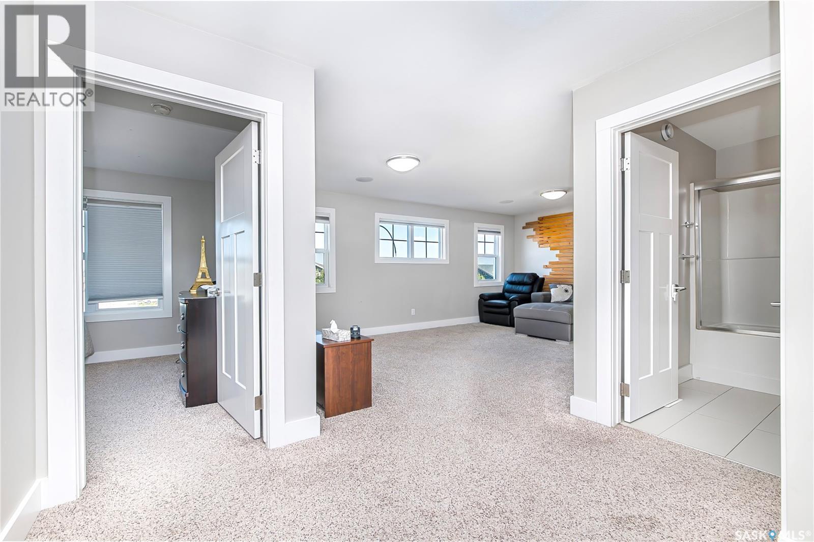 402 Meadows Boulevard, Saskatoon, SK