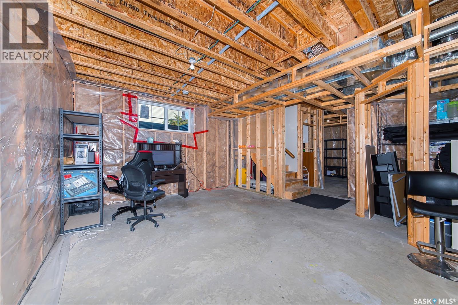 402 Meadows Boulevard, Saskatoon, SK