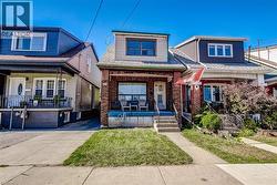 69 GAGE Avenue N Hamilton, ON L8L 6Z8