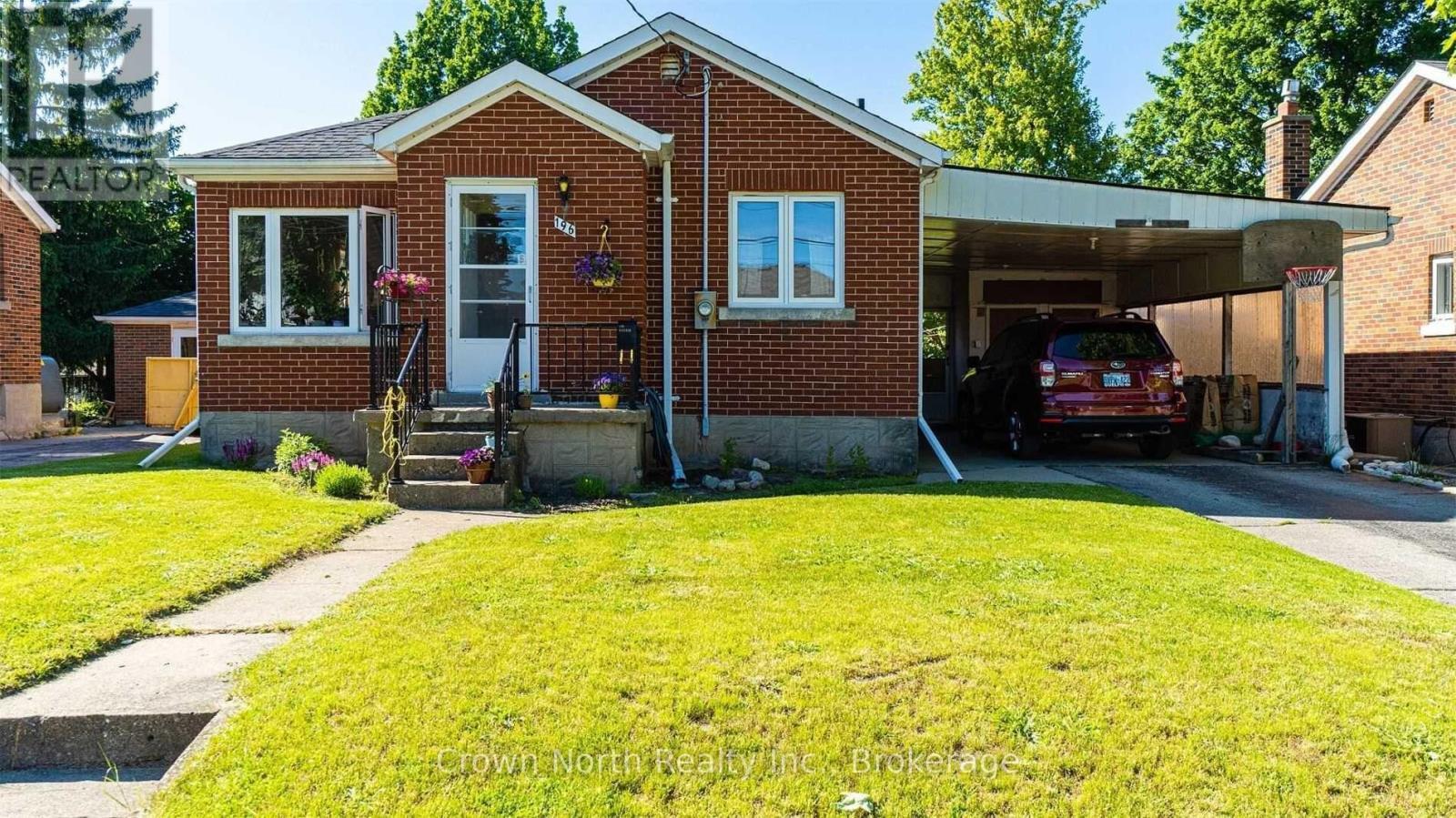 196 Blucher Street, Kitchener, ON