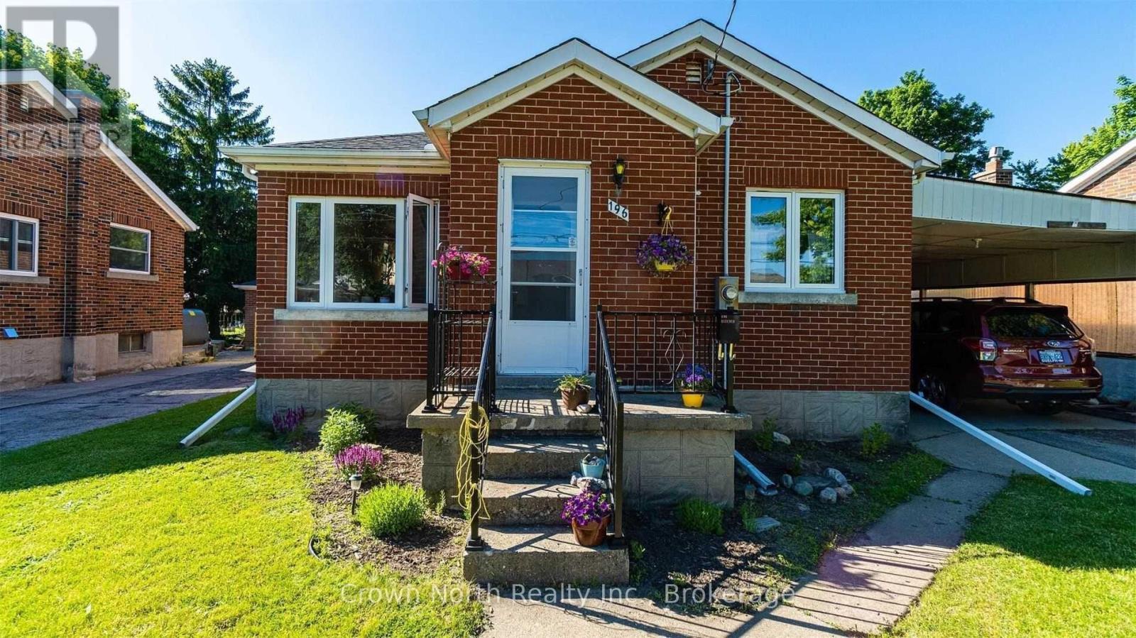 196 Blucher Street, Kitchener, ON