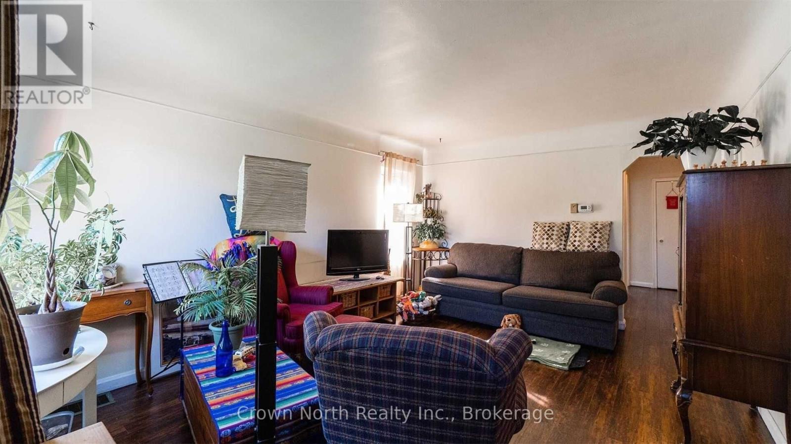 196 Blucher Street, Kitchener, ON