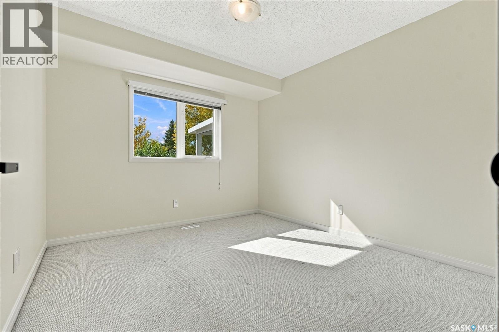 110 Braeshire Lane, Saskatoon, SK