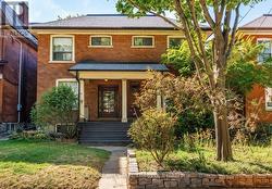 130 WEST LODGE AVENUE Toronto, ON M6K 2T5