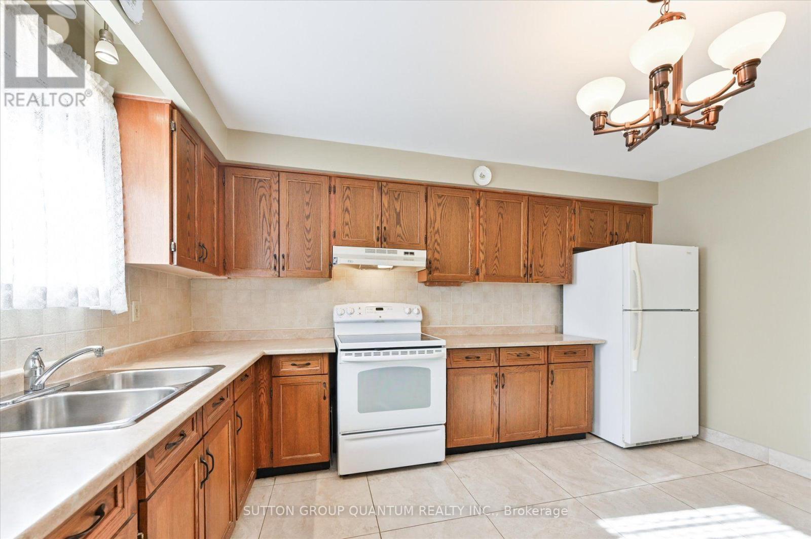 3661 Keenan Crescent, Mississauga, ON