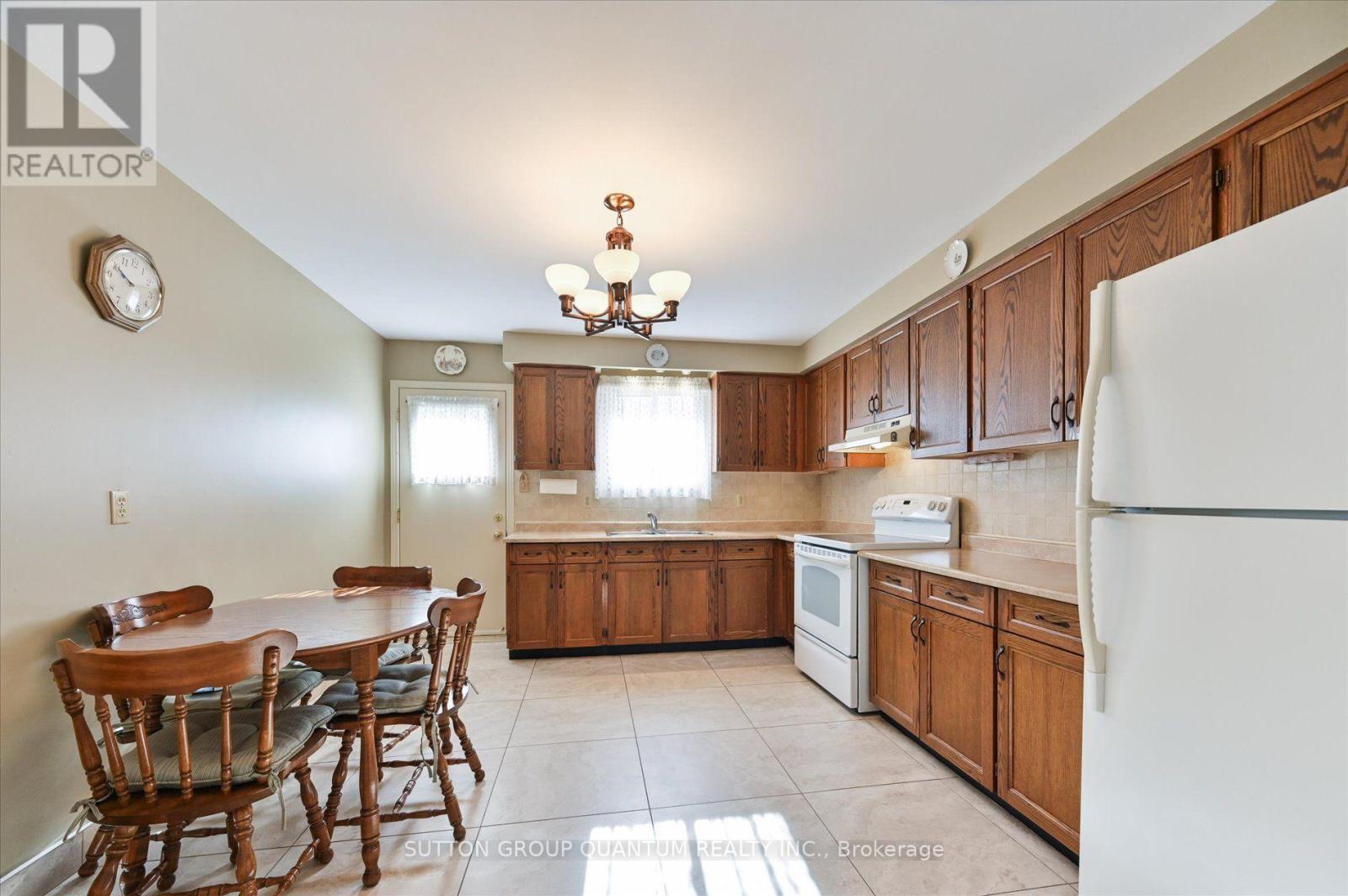 3661 Keenan Crescent, Mississauga, ON