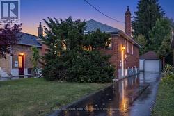 45 SEVENTEENTH STREET Toronto, ON M8V 3K2