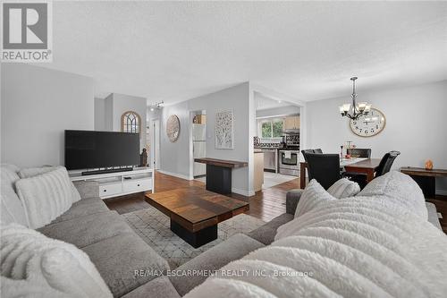 10 Krafty Court, Hamilton, ON 