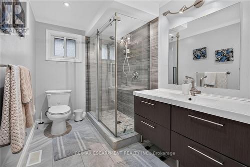 10 Krafty Court, Hamilton, ON 