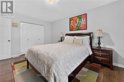 10 Krafty Court, Hamilton, ON 