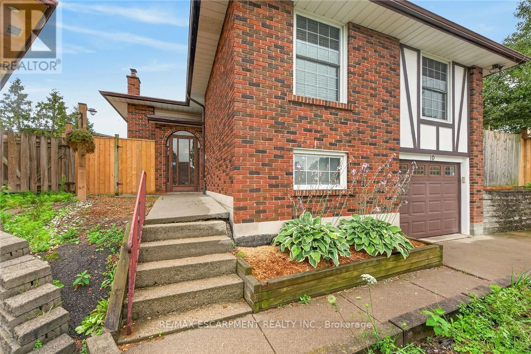 10 Krafty Court, Hamilton, ON