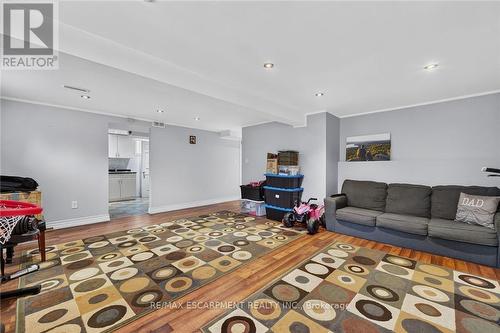 10 Krafty Court, Hamilton, ON 